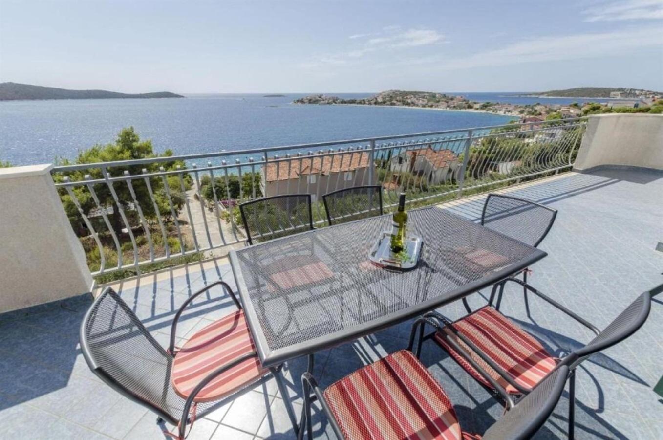 Apartments Mil - 80M From The Sea Sevid Kültér fotó