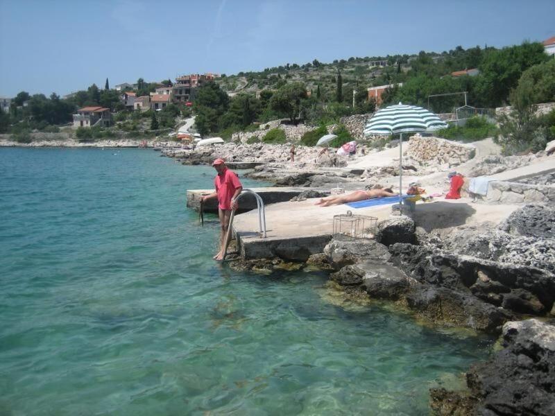 Apartments Mil - 80M From The Sea Sevid Kültér fotó